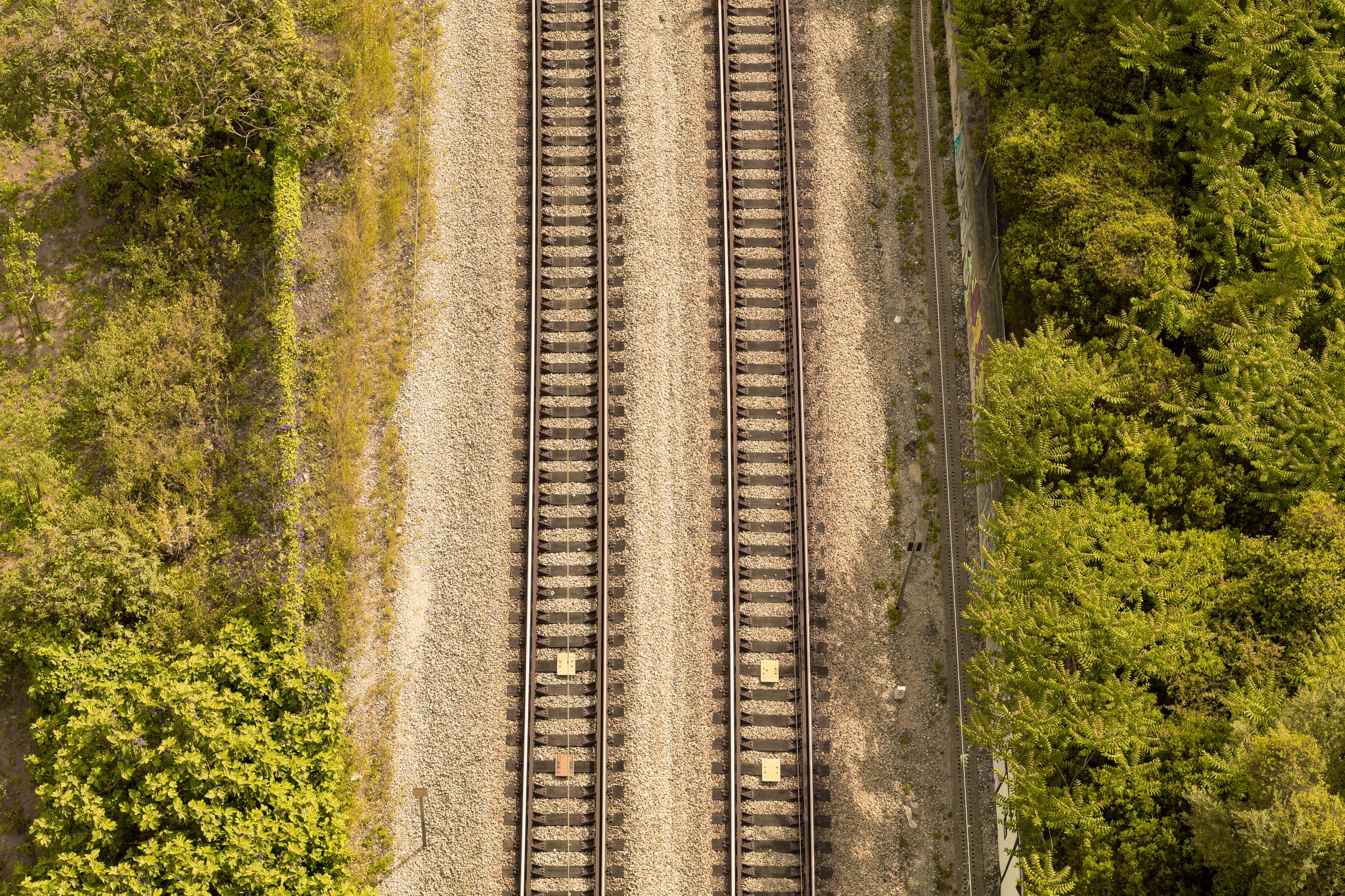 Bahn/Barge - Gleisstrecke von oben - BOBE